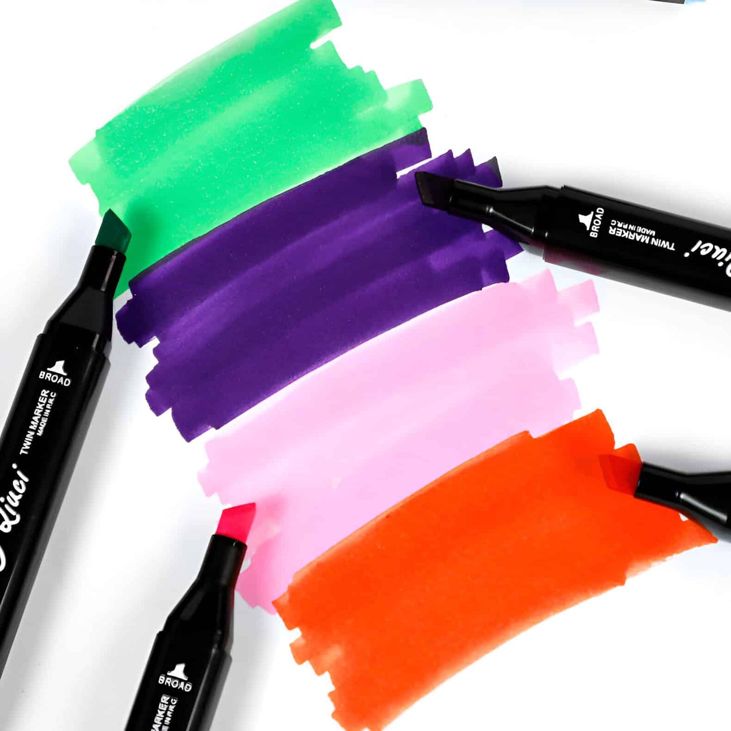 Set de Marcadores Premium de Colores con Estuche  + 48 de REGALO (168 Piezas en Total)